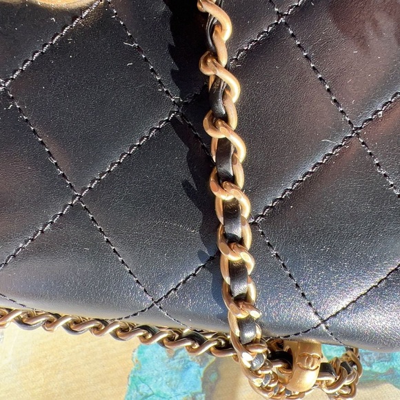 Chanel Calfskin Quilted Mini Vintage Flap with Adjustable Strap Black - Picture 3 of 11